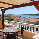 Apartment A 1 With Terrace Garden And Sea View *