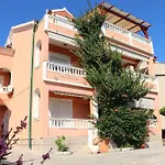 A 1 With Terrace Garden And Sea View Apartment *