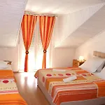 A 1 With Terrace Garden And Sea View Barbat na Rabu
