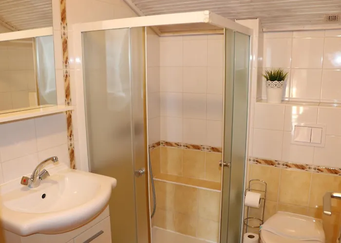 A 1 apt w terrace garden&sea view * Barbat na Rabu